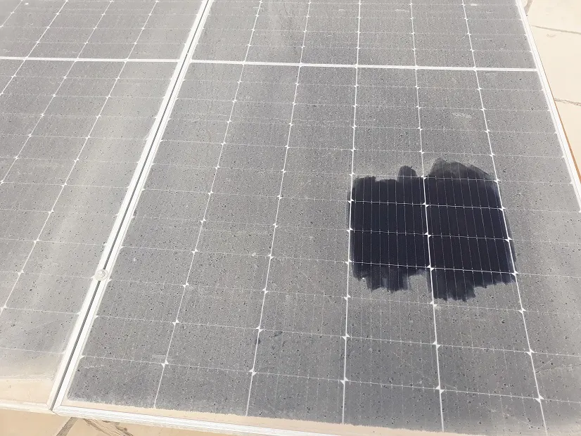 How Dirt and Debris Interfere With Solar Panel Efficiency
